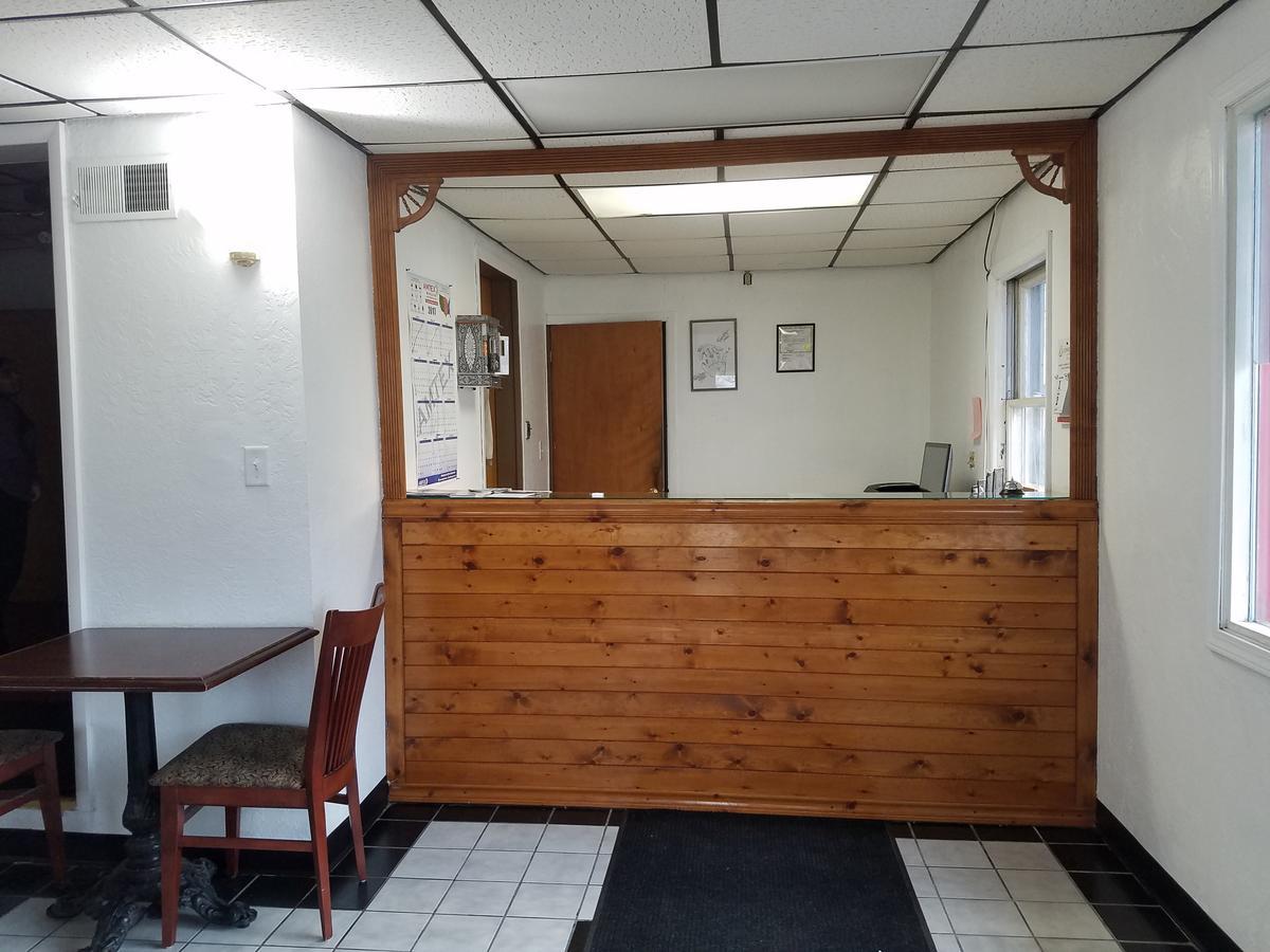 Budget Inn - Keokuk 外观 照片